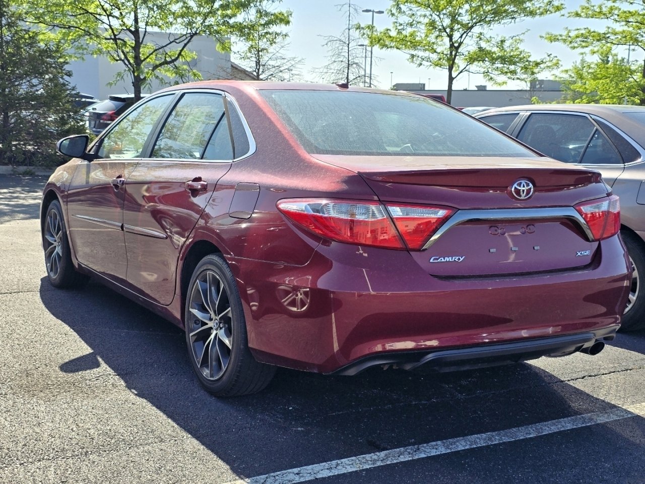 Used 2017 Toyota Camry XSE w/ Moonroof Package image 5