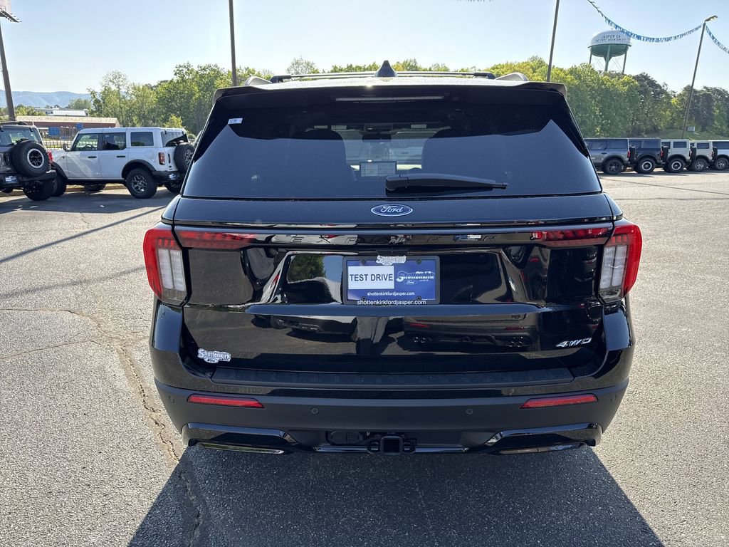 New 2026 Ford Explorer ST-Line w/ ST-Line Street Pack AWD/4WD image 6