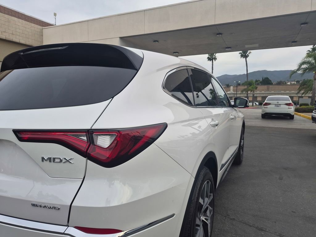 Used 2024 Acura MDX SH-AWD w/ Technology Package image 6