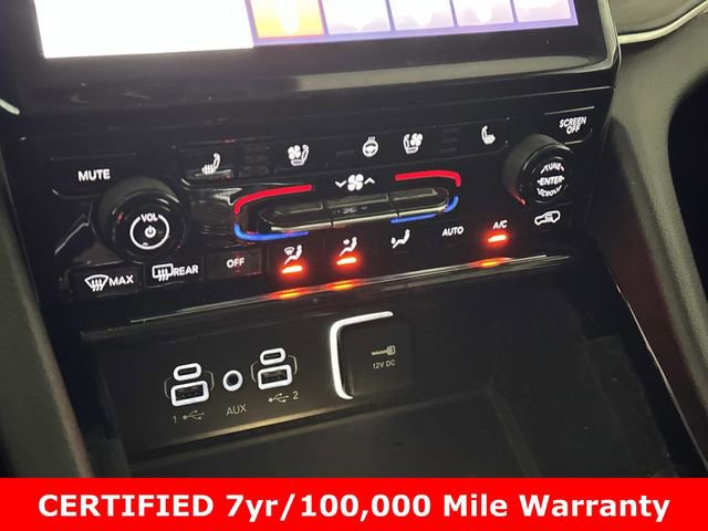 Used 2022 Jeep Grand Cherokee Limited w/ Luxury Tech Group II image 23