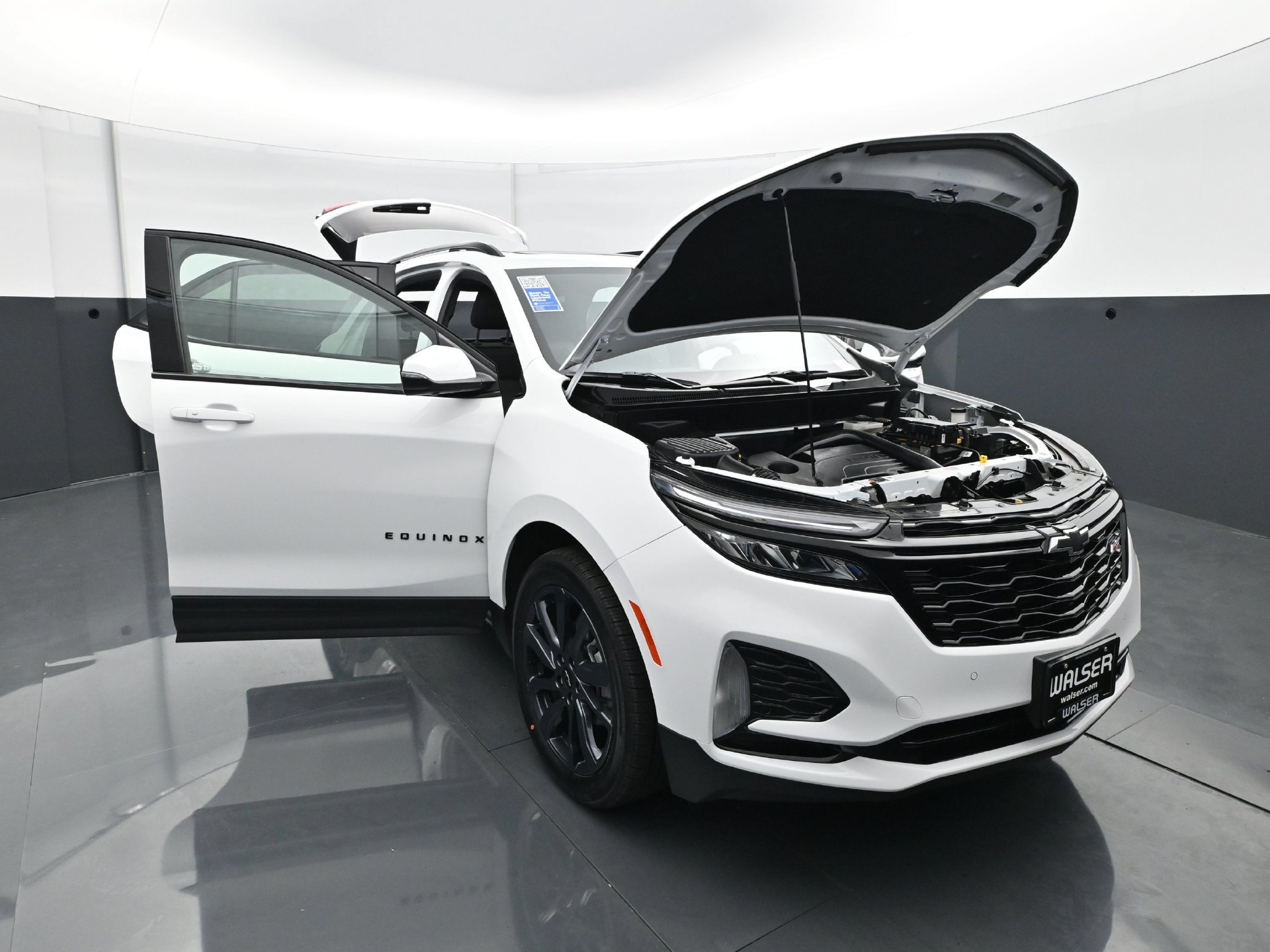 Used 2024 Chevrolet Equinox RS w/ RS Leather Package AWD/4WD image 39
