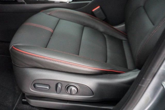 New 2025 Chevrolet TrailBlazer RS w/ Convenience Package image 11