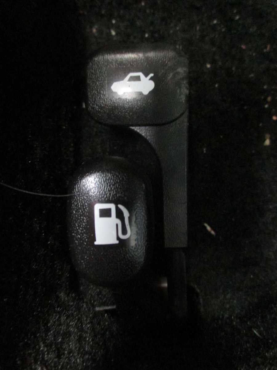 Used 2024 Hyundai Elantra SEL w/ Convenience Package image 35