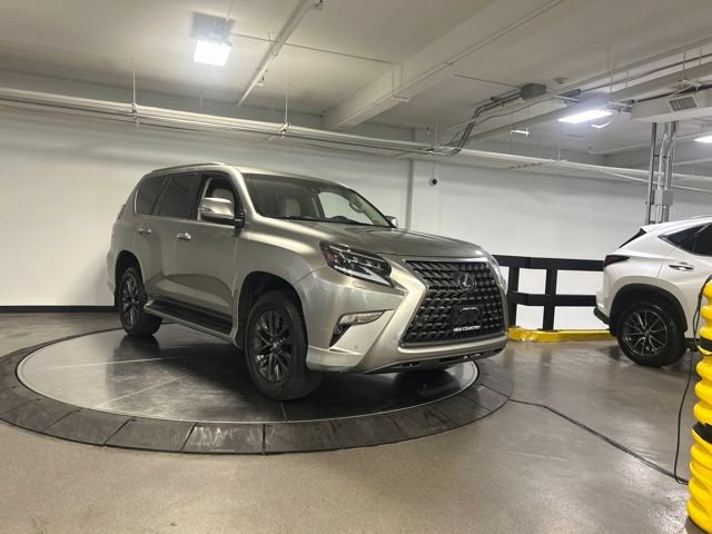 Used 2020 Lexus GX 460 Premium w/ Premium Package AWD/4WD image 3