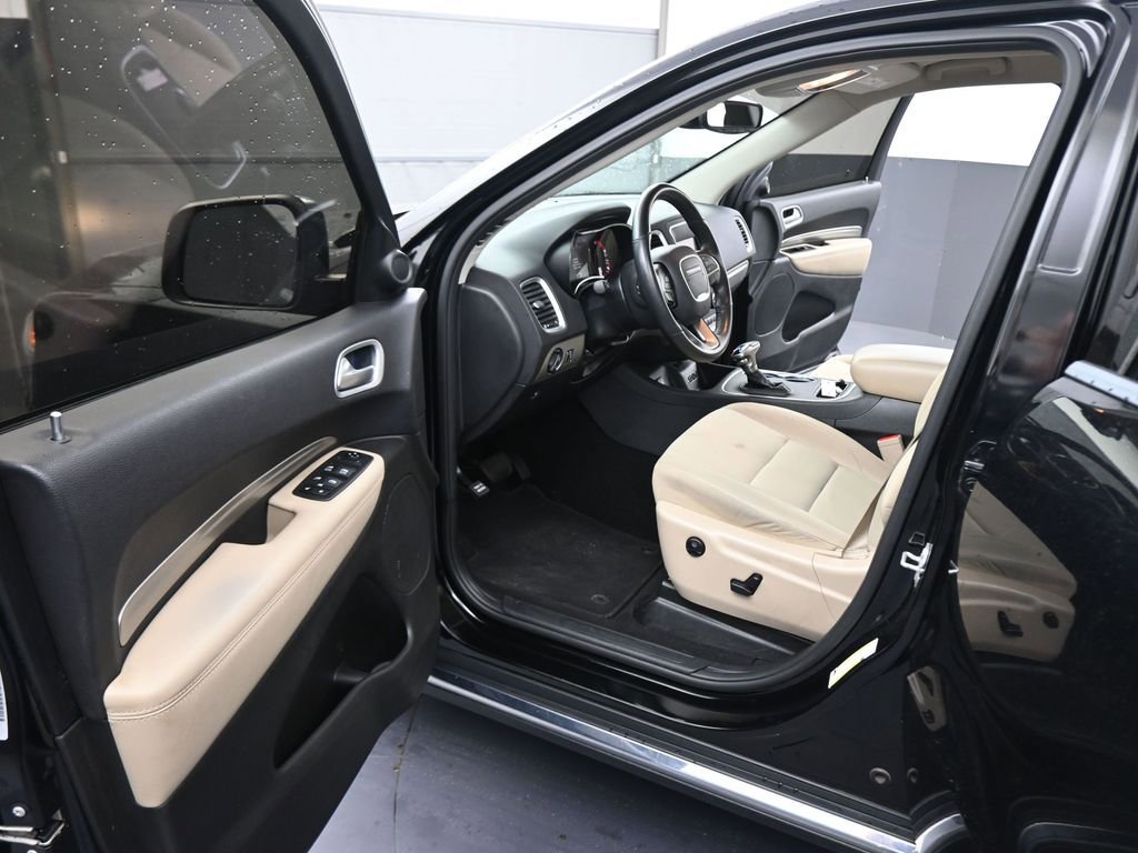 Used 2019 Dodge Durango SXT image 40