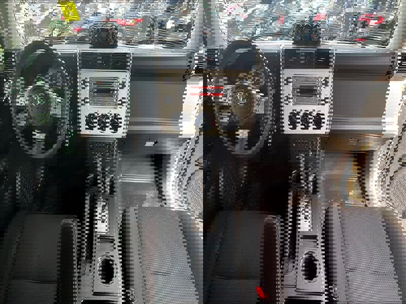 Used 2014 Toyota FJ Cruiser 4WD w/ Convenience Package image 16