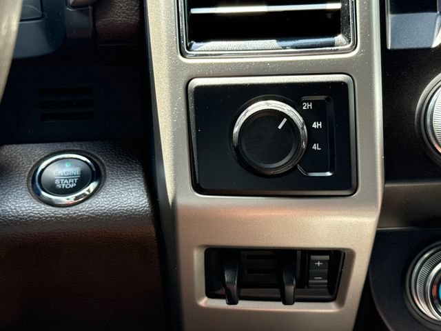 Used 2019 Ford F350 King Ranch w/ King Ranch Ultimate Package AWD/4WD image 26