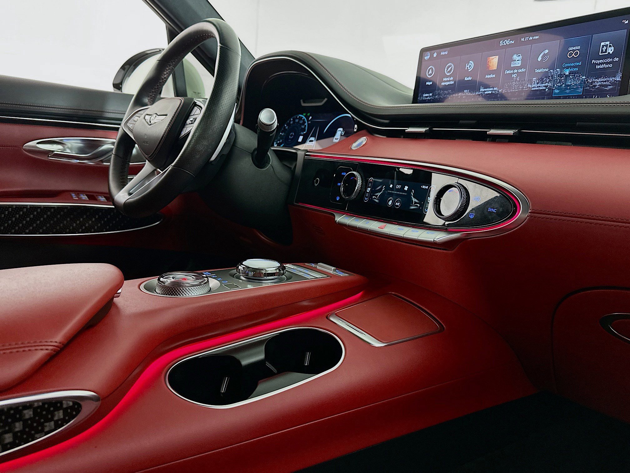 Used 2025 Genesis GV70 3.5T Sport w/ Sport Prestige Package image 31