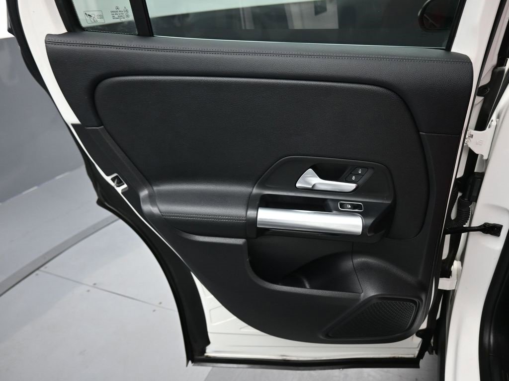 Used 2021 Mercedes-Benz GLA 250 image 31