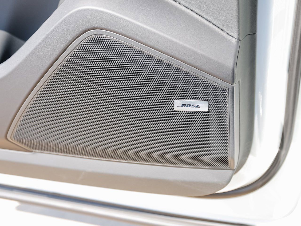 New 2025 Porsche Cayenne S image 22