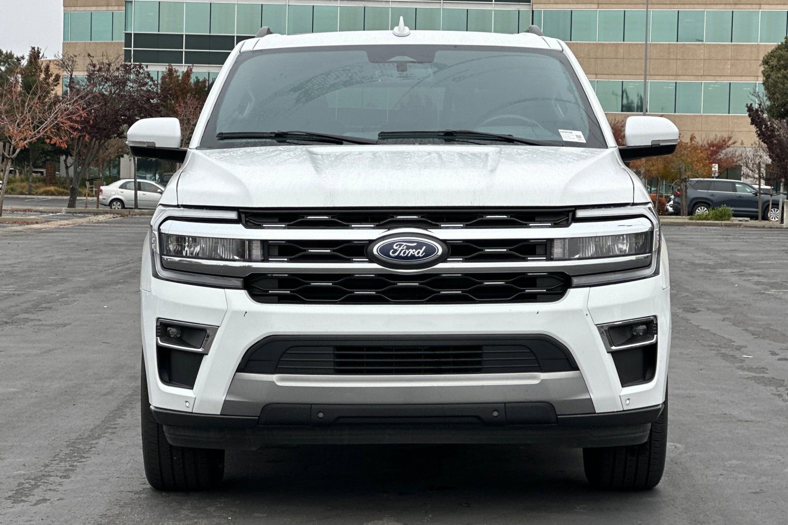 Used 2024 Ford Expedition Max Limited image 9