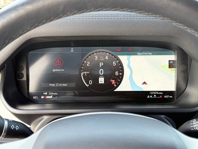 Used 2022 Land Rover Defender 90 X-Dynamic S image 11