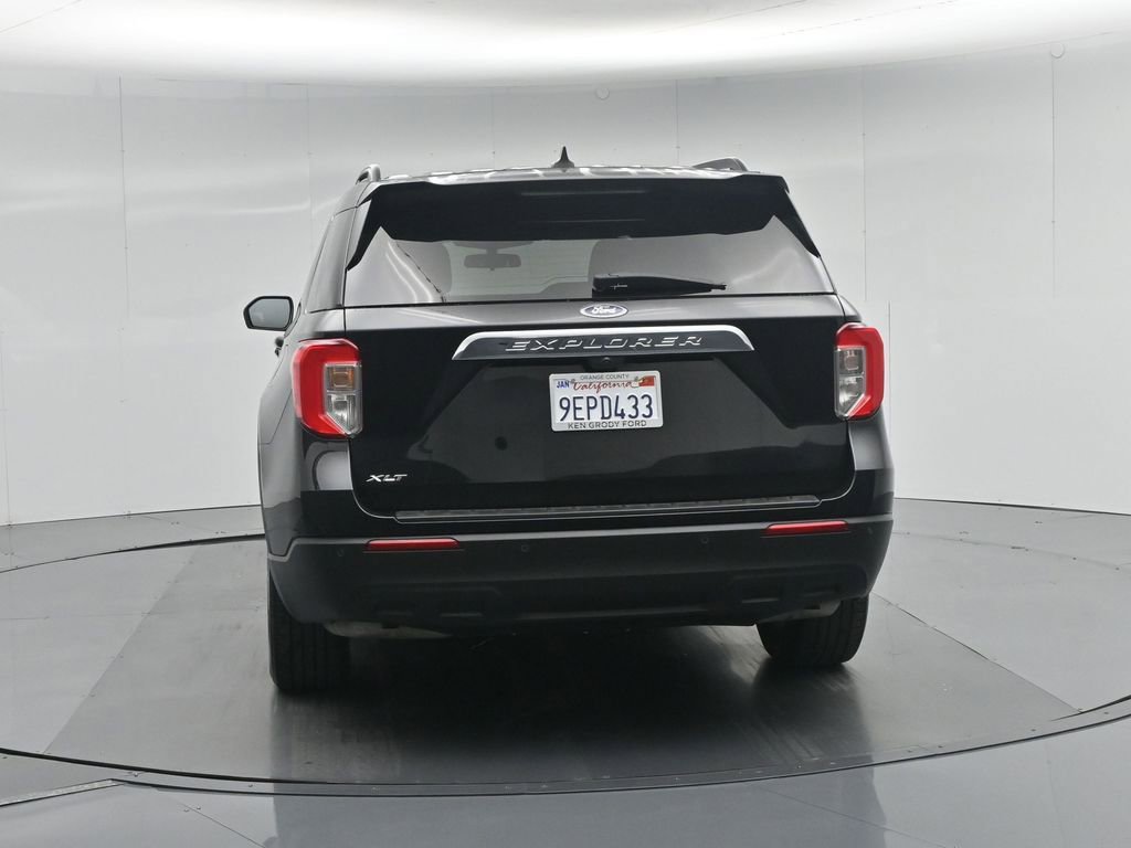 Used 2022 Ford Explorer XLT image 26