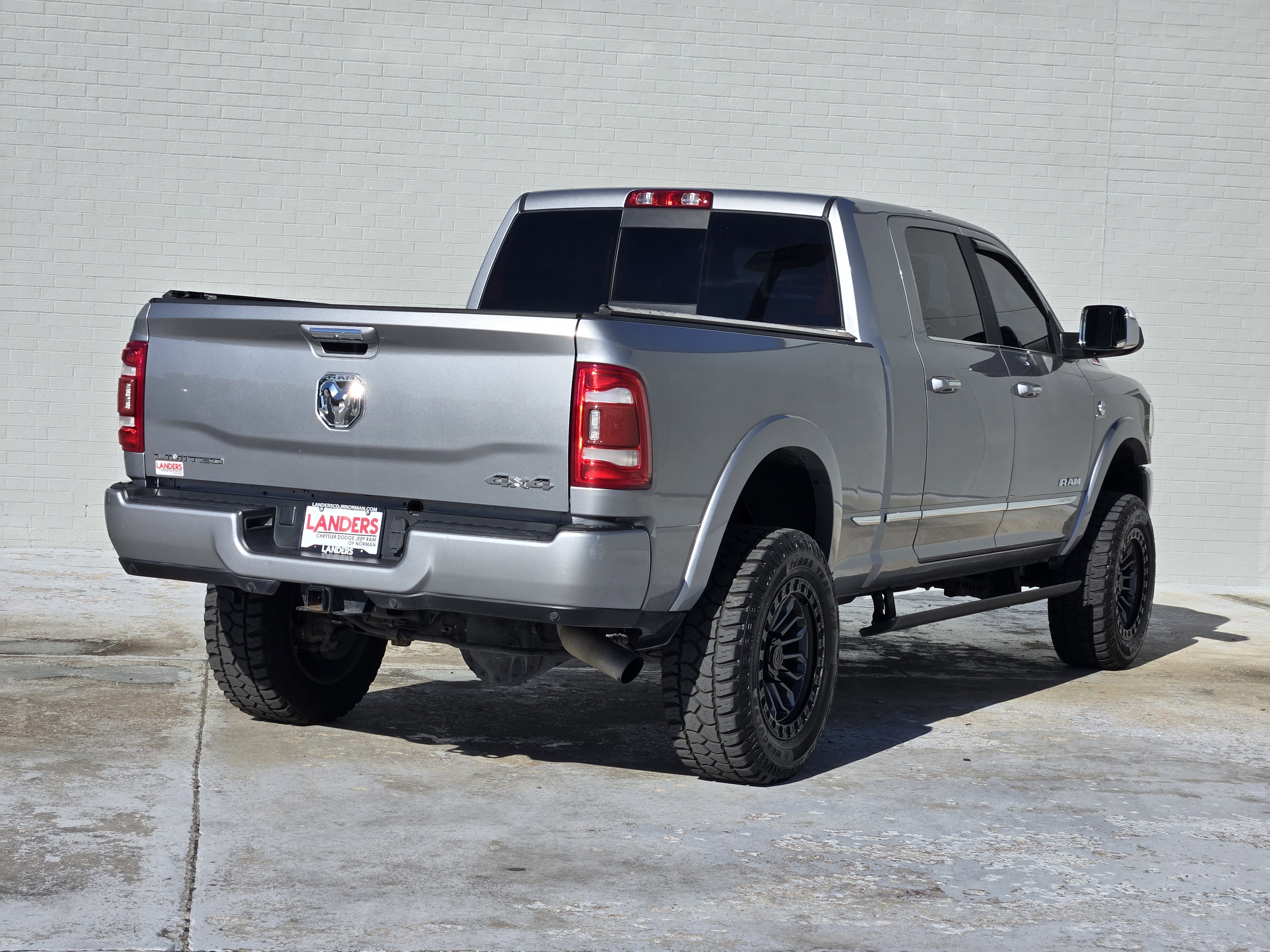 Used 2022 RAM 2500 Limited image 8