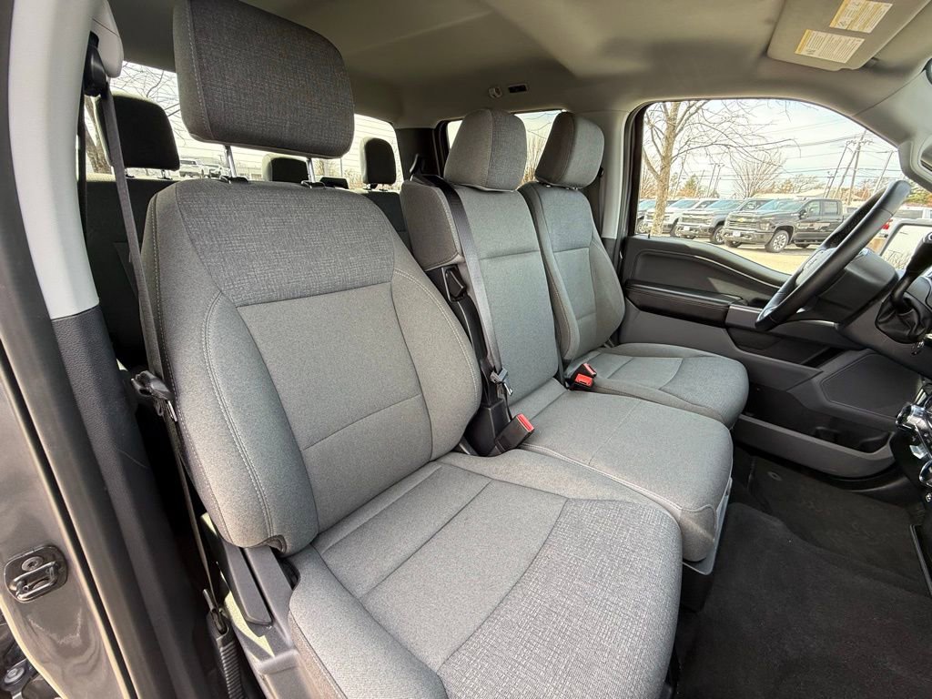 Used 2025 Ford F150 XLT w/ Equipment Group 301A Standard AWD/4WD image 29