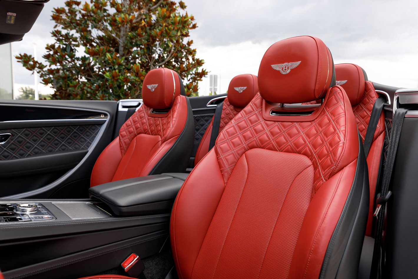Used 2023 Bentley Continental GT Mulliner AWD/4WD image 29