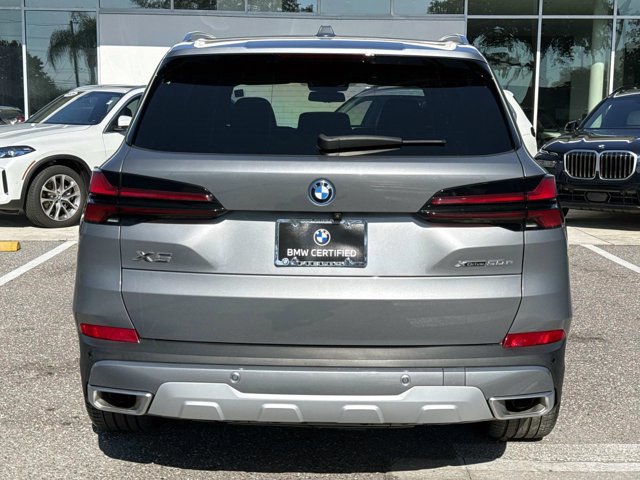 Certified 2025 BMW X5 xDrive50e w/ Climate Comfort Package AWD/4WD image 4