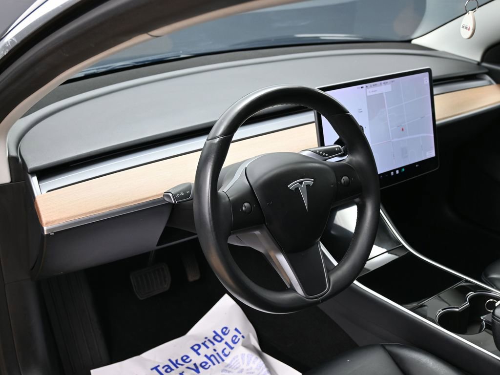 Used 2018 Tesla Model 3 Long Range image 16