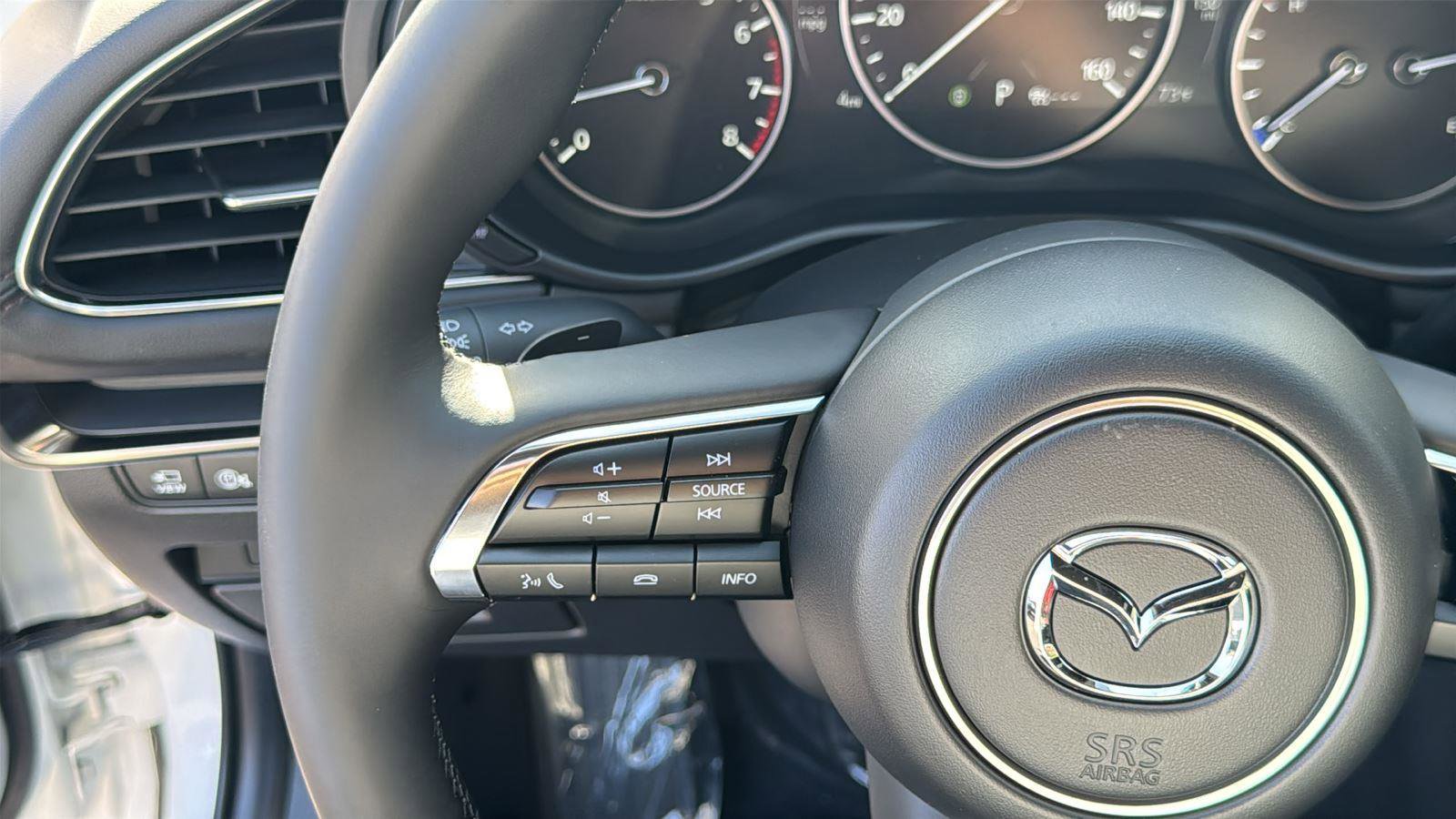 New 2026 MAZDA MAZDA3 Hatchback w/Premium Plus Pkg image 12