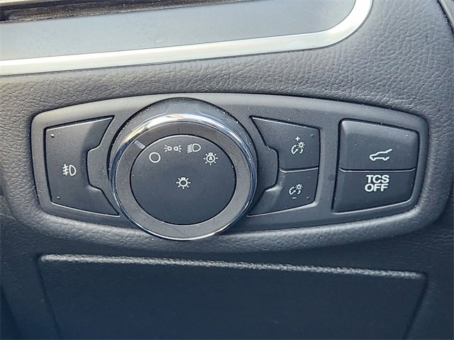 Used 2022 Ford Edge Titanium image 23