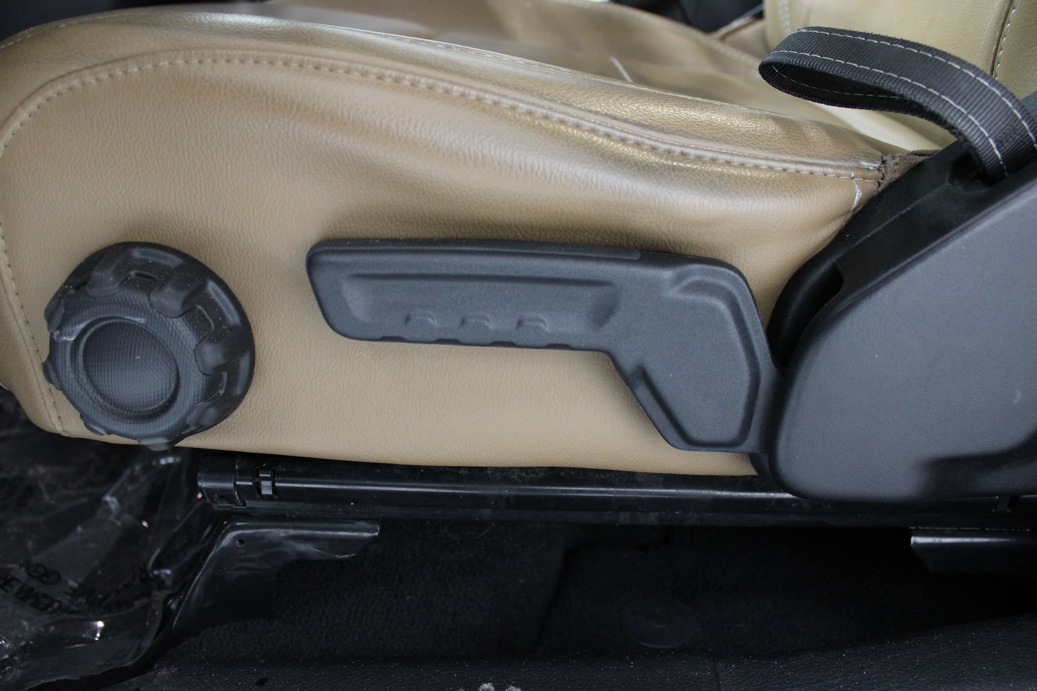 Used 2021 Jeep Wrangler Unlimited Sahara AWD/4WD image 44