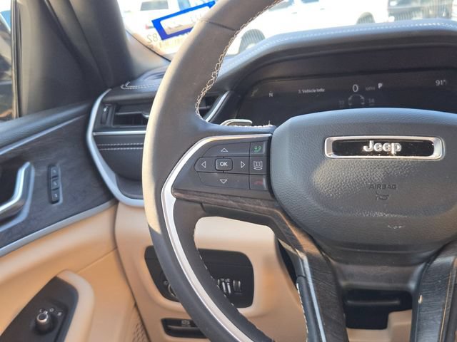 Used 2025 Jeep Grand Cherokee L Limited RWD image 20