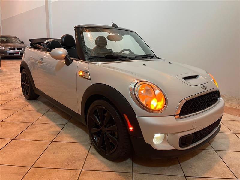Used 2015 MINI Cooper S FWD image 4