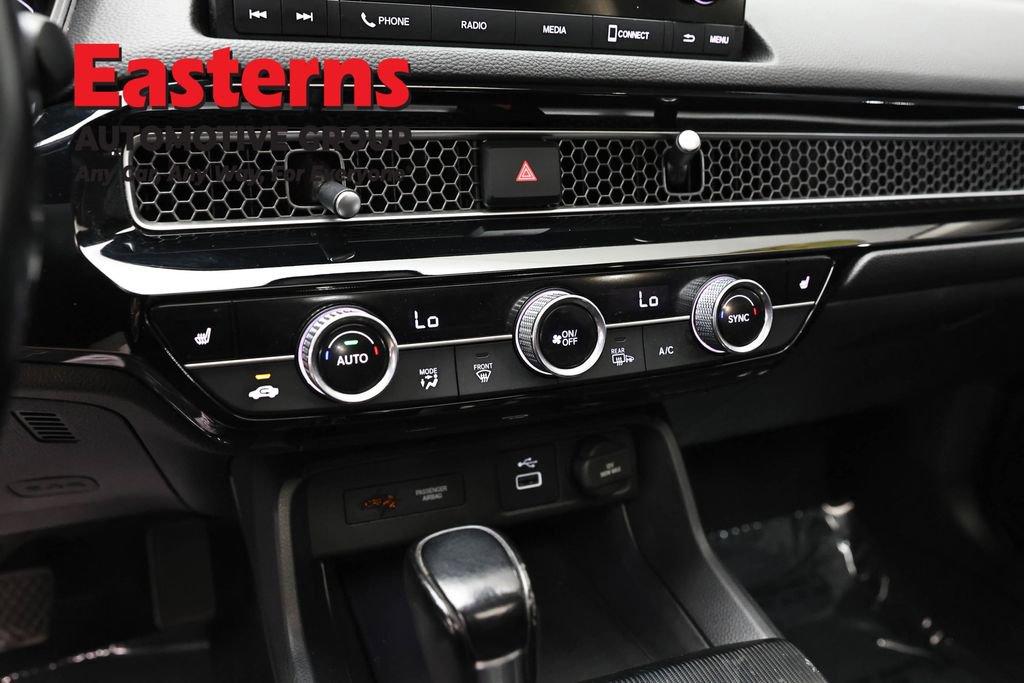 Used 2022 Honda Civic EX image 19
