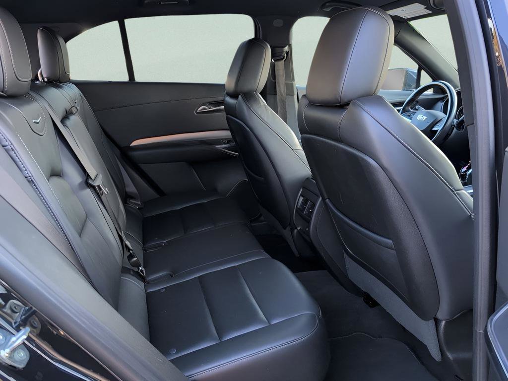 Used 2023 Cadillac XT4 Premium Luxury image 31