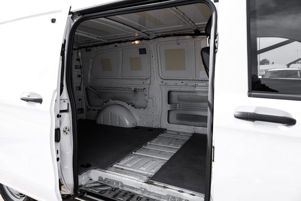 Used 2023 Mercedes-Benz Metris image 35