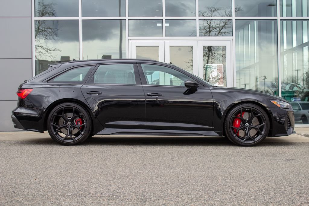 Used 2025 Audi RS 6 performance image 4