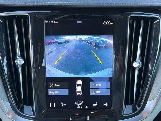 Used 2022 Volvo S60 T8 Inscription w/ Climate Package image 23