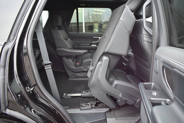 Used 2025 Ford Expedition Platinum w/ Stealth Performance Package image 51