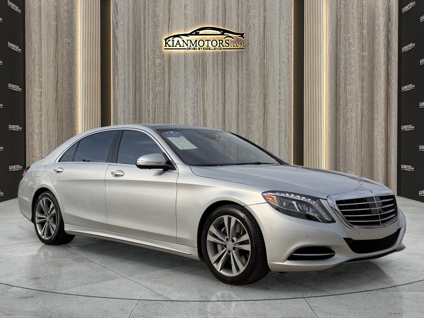 Used 2016 Mercedes-Benz S 550 Sedan image 1