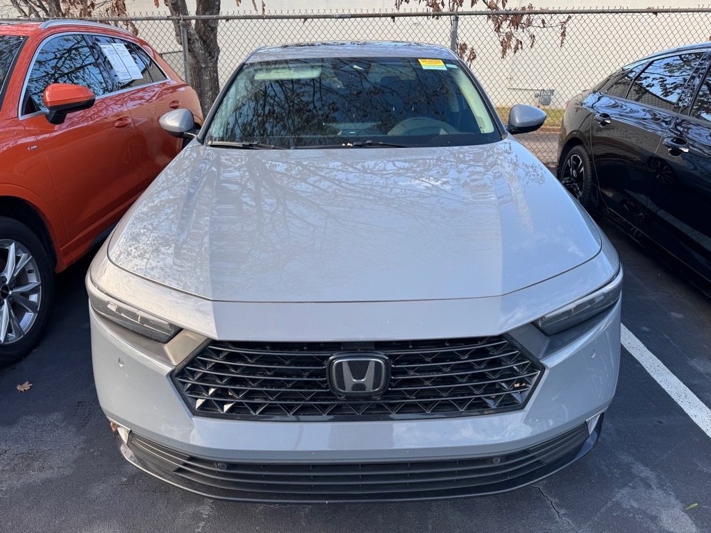 Used 2023 Honda Accord Touring image 10