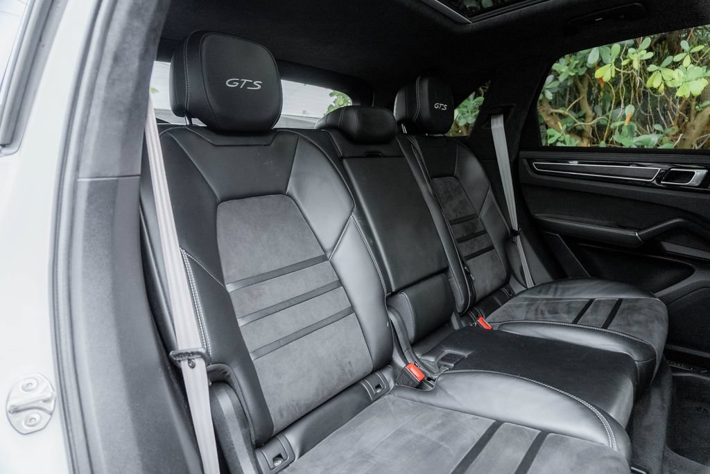 Used 2021 Porsche Cayenne GTS AWD/4WD image 78
