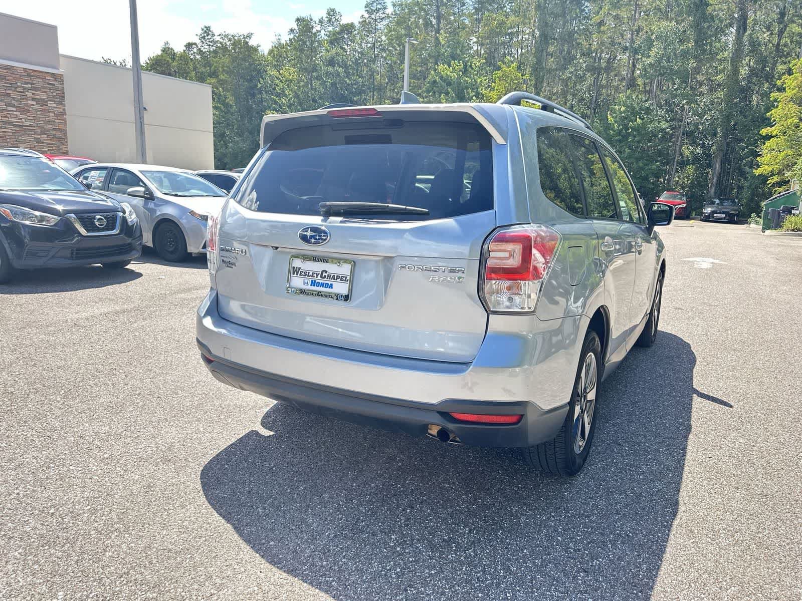 Used 2017 Subaru Forester 2.5i Premium AWD/4WD image 6