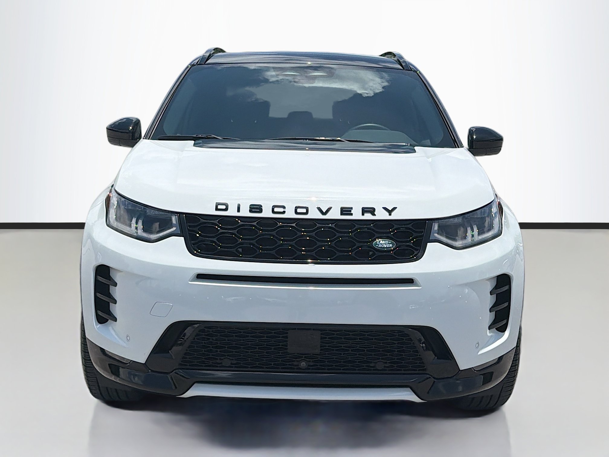 Used 2025 Land Rover Discovery Sport Dynamic SE AWD/4WD image 8