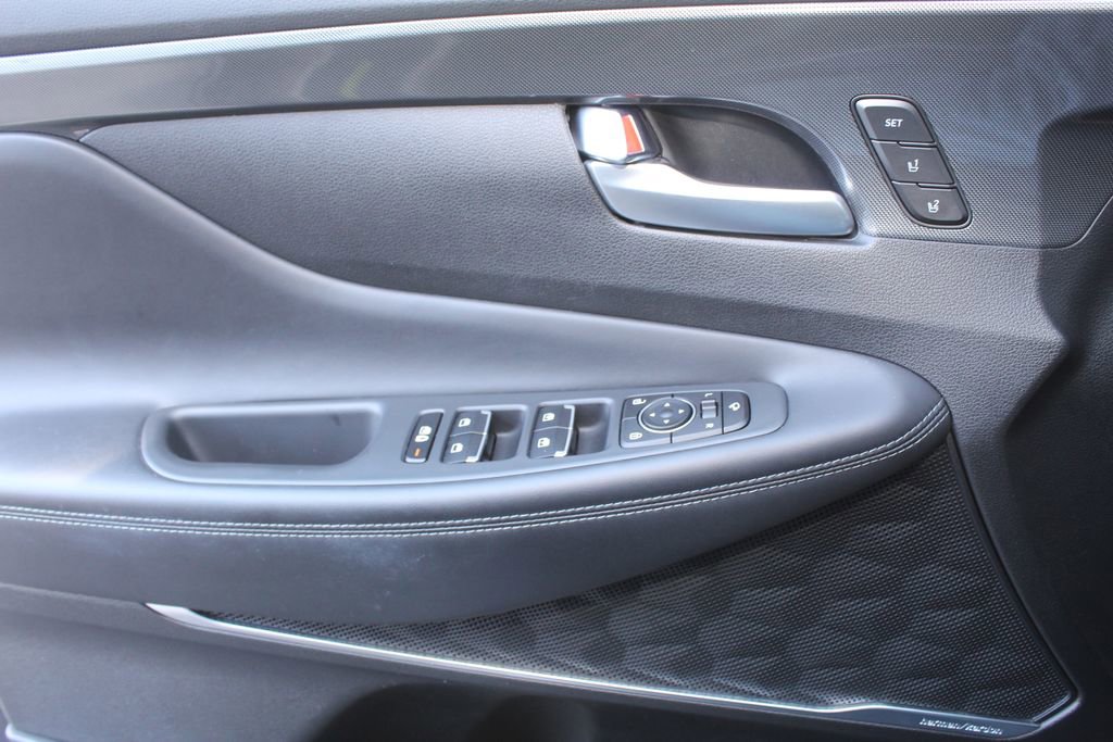 Used 2022 Hyundai Santa Fe Limited image 21