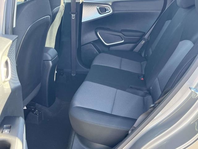 Used 2023 Kia Soul LX w/ LX Technology Package image 15