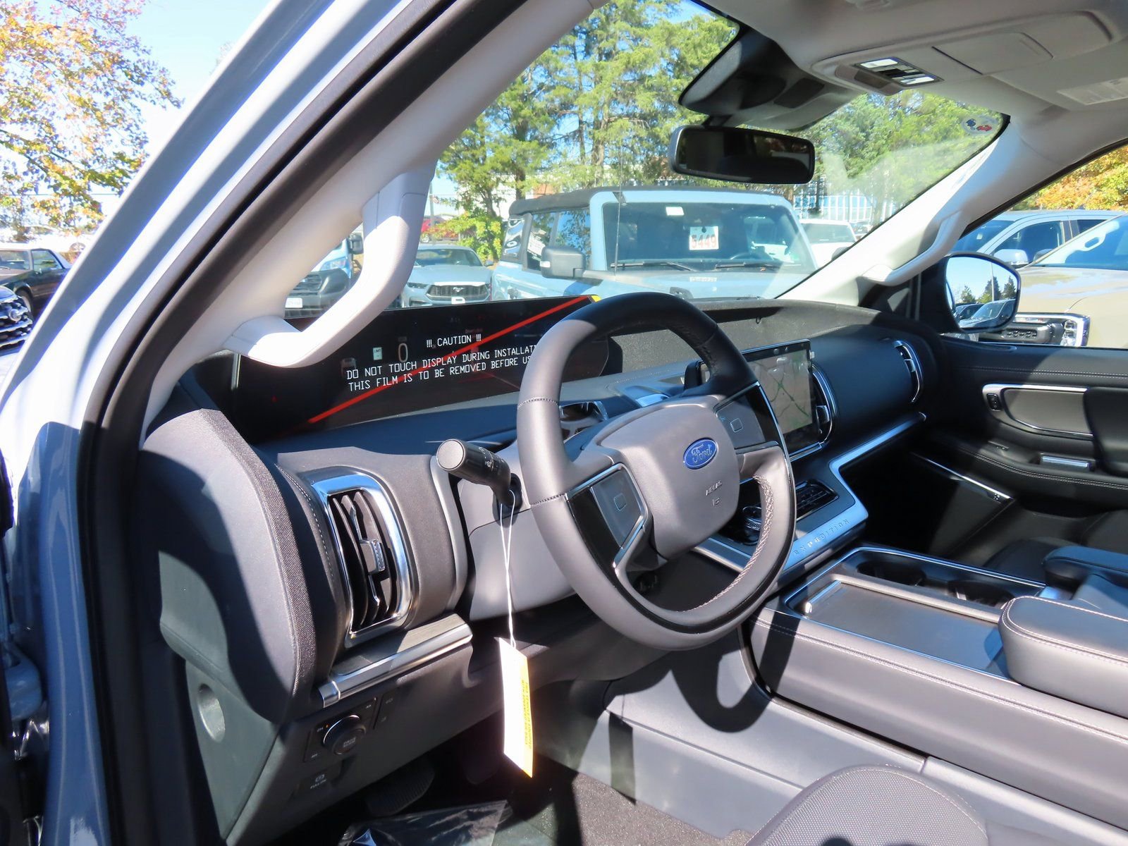 New 2025 Ford Expedition Platinum w/ Driver's Package image 9