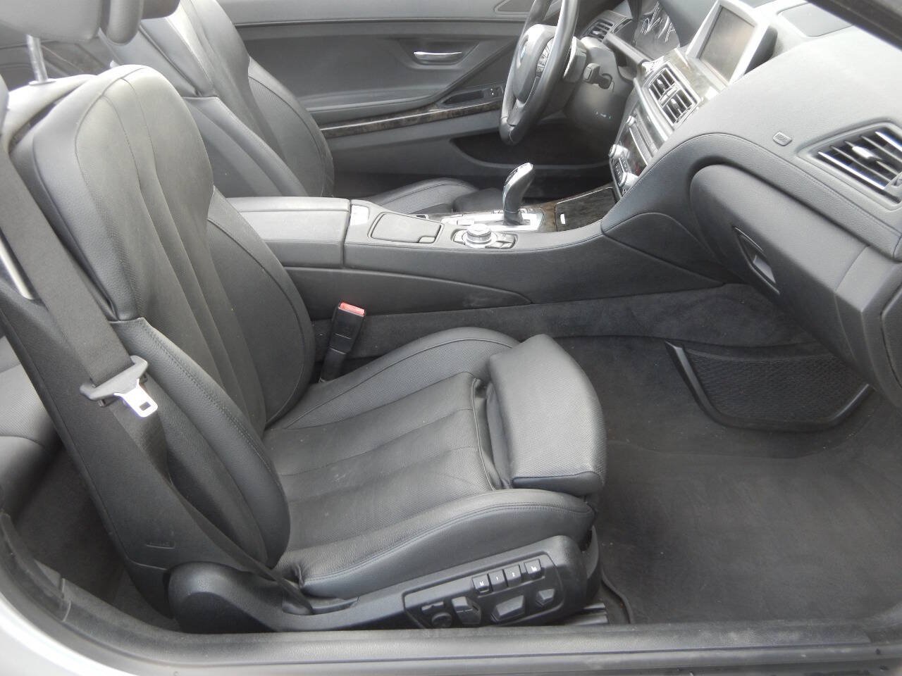 Used 2012 BMW 640i Convertible RWD image 32