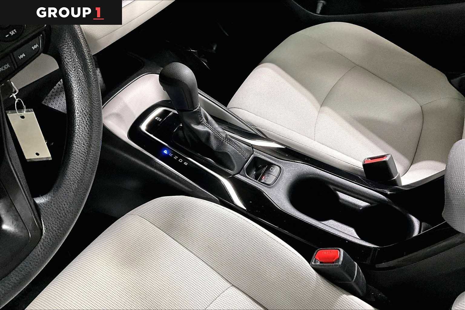 Used 2021 Toyota Corolla LE FWD image 17