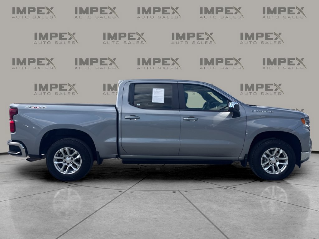 Used 2024 Chevrolet Silverado 1500 LT AWD/4WD image 6