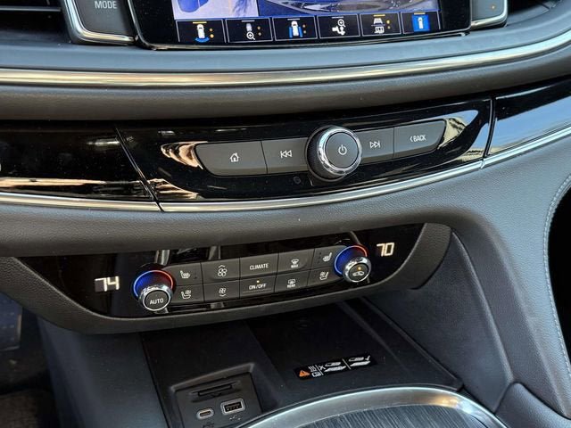 Used 2024 Buick Enclave Avenir w/ Avenir Technology Package AWD/4WD image 16