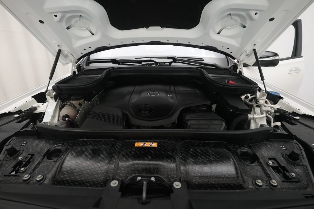Used 2022 Mercedes-Benz GLS 450 4MATIC image 3