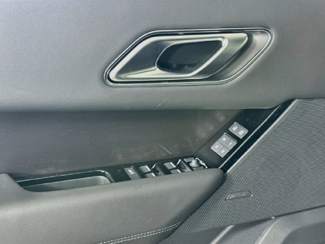 New 2026 Land Rover Range Rover Velar Belgravia AWD/4WD image 20