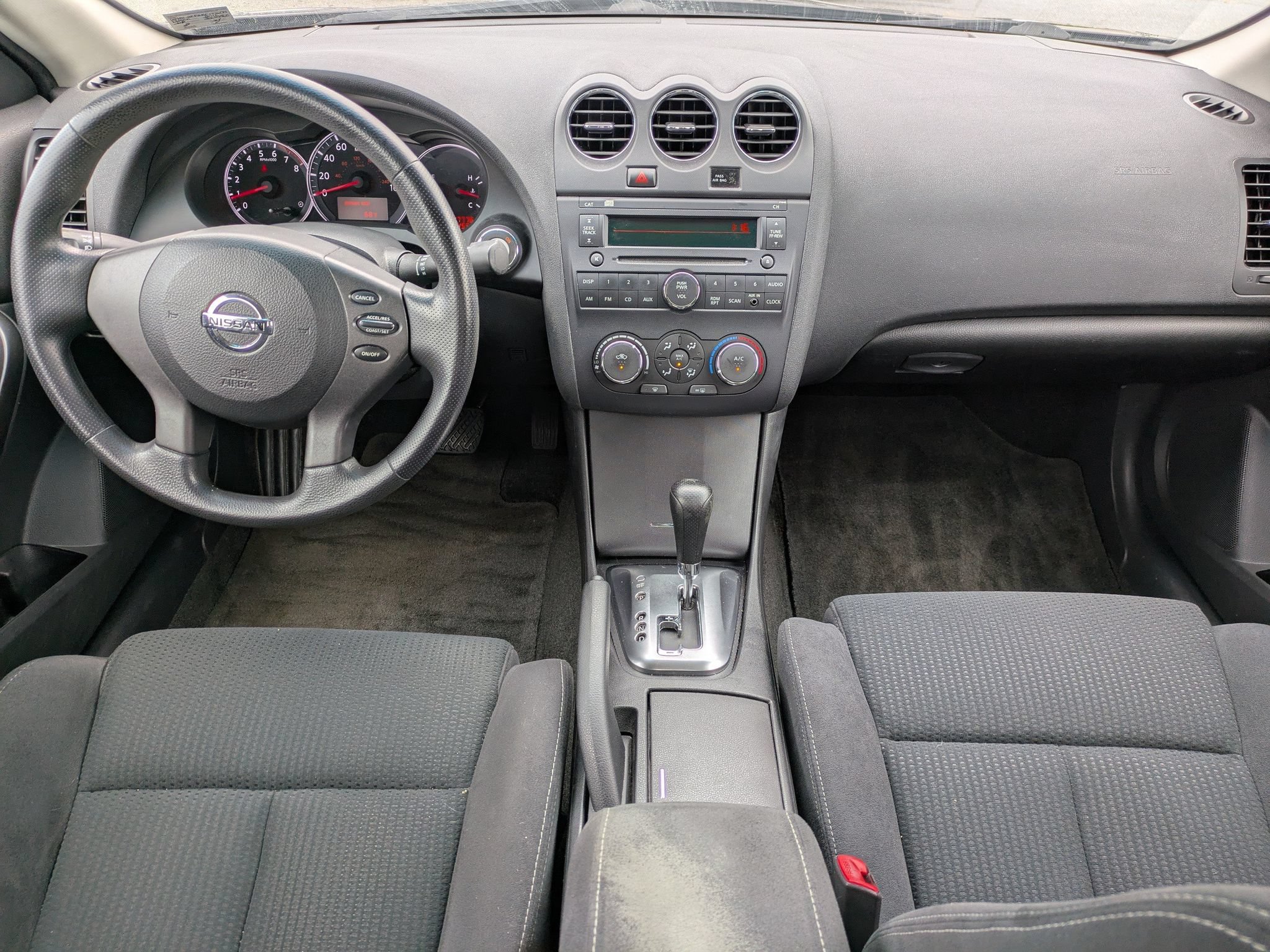 Used 2011 Nissan Altima 2.5 S FWD image 15
