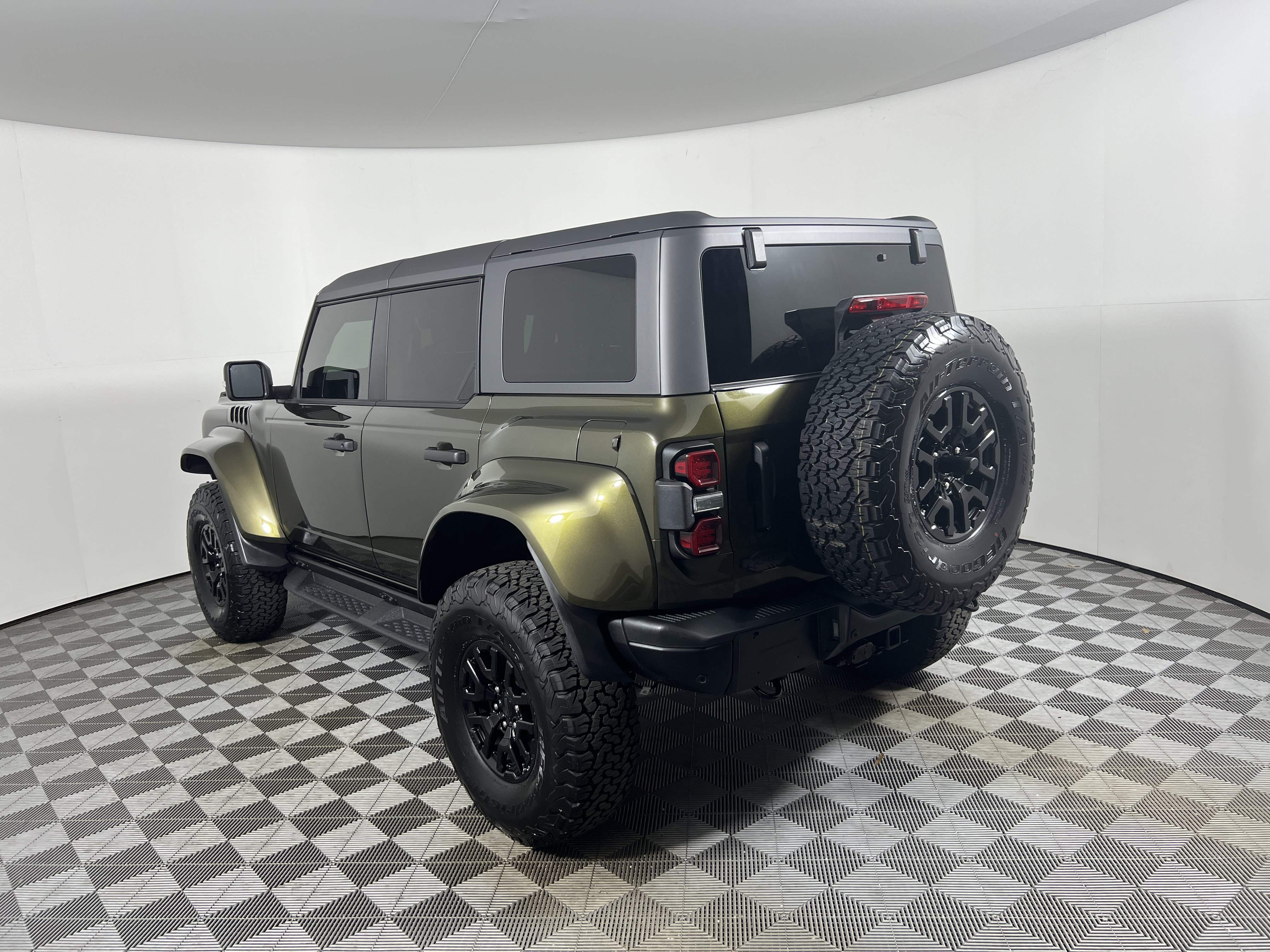 Used 2026 Ford Bronco Raptor AWD/4WD image 3