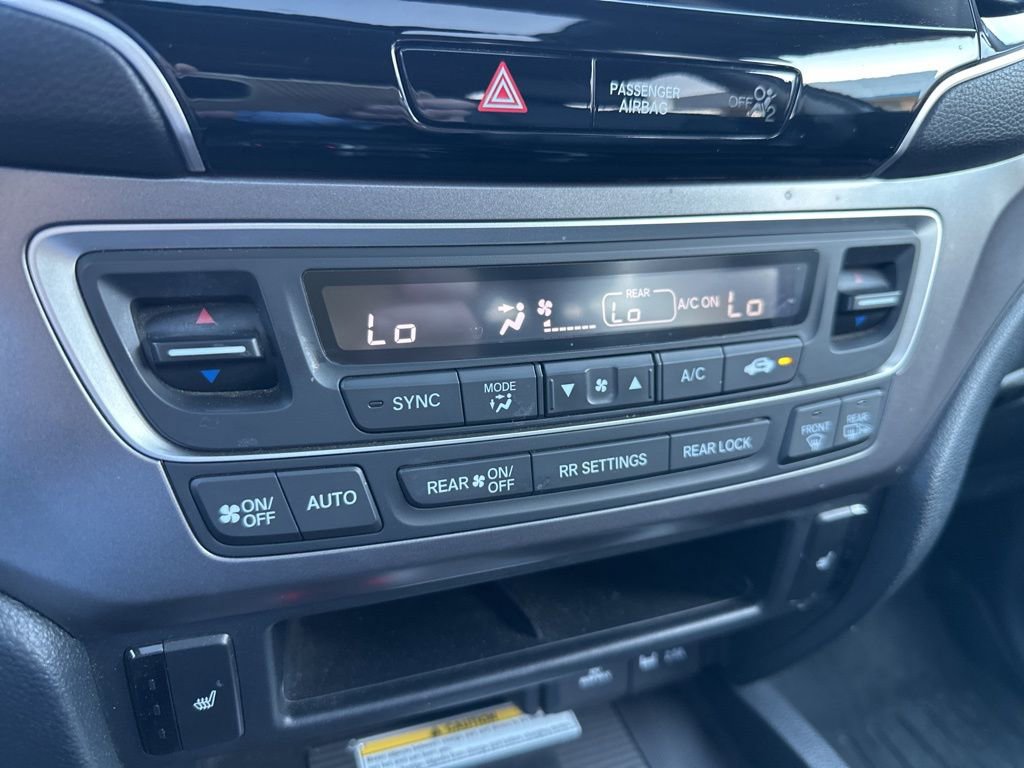 Used 2021 Honda Pilot Special Edition image 16